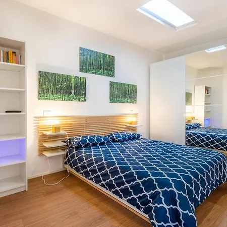 Guesthost - La Casetta Di Jordi Bright Flat With Patio Apartment *