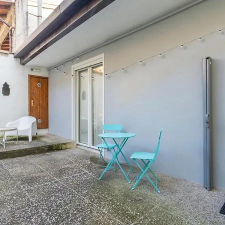 Lägenhet Guesthost - La Casetta Di Jordi Bright Flat With Patio Udine